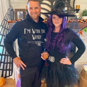 EUC, Men’s “I’m with the witch” sweatshirt, Size  L